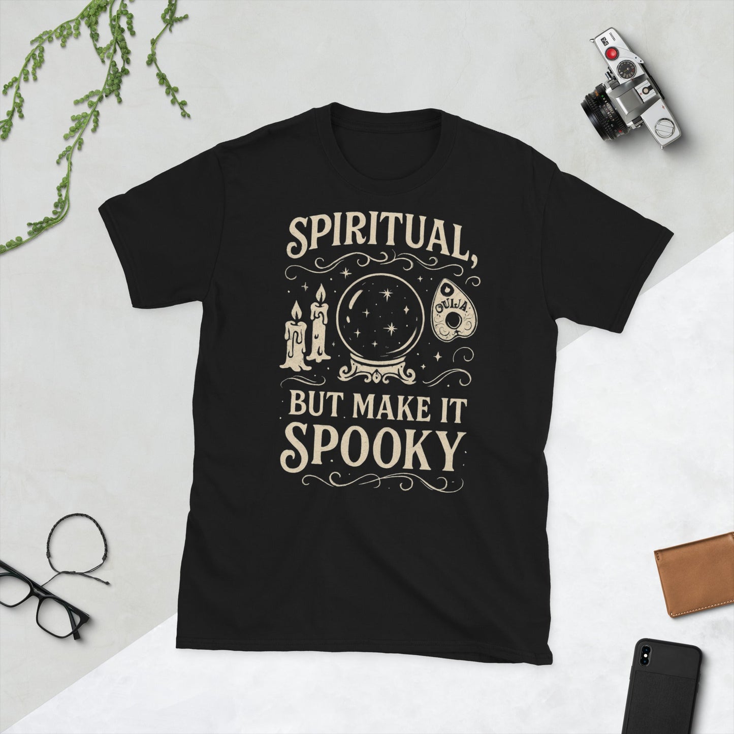 z"Spiritual, But Make It Spooky." T-Shirt – Mystiek met een Duistere Twist - The Urbex Factory