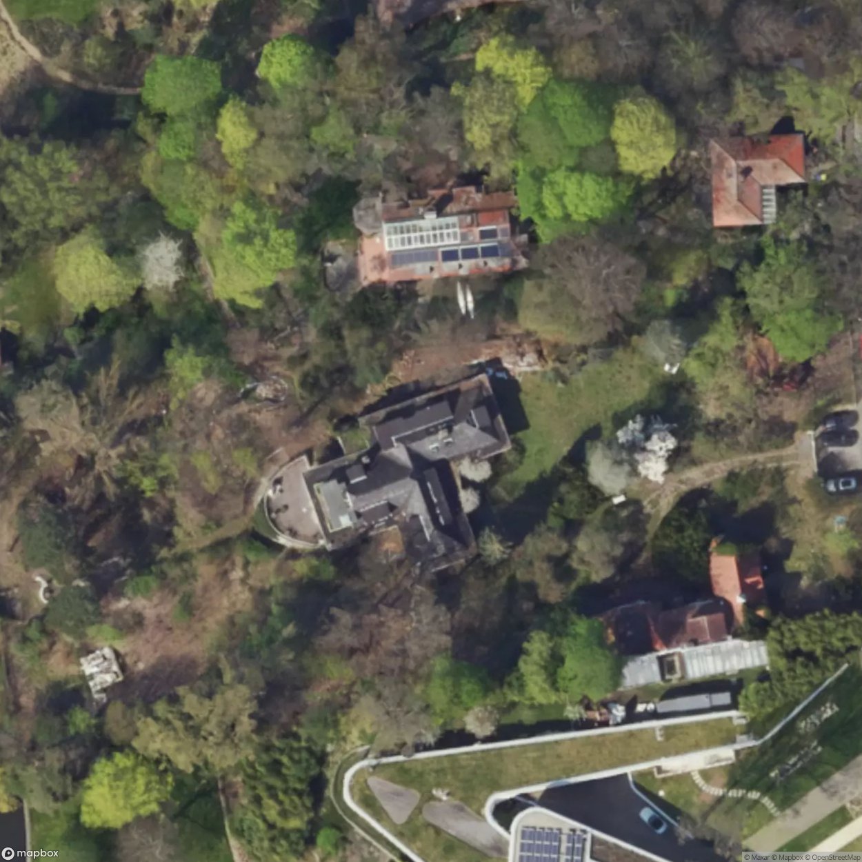 Villa by the Lake [DEU]