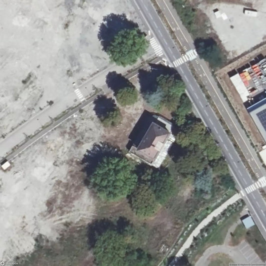 House 28 [FRA]