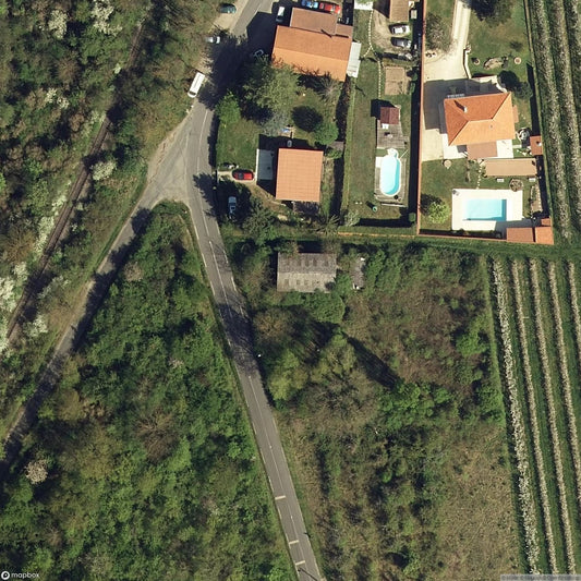 Shed / Hangar [FRA]