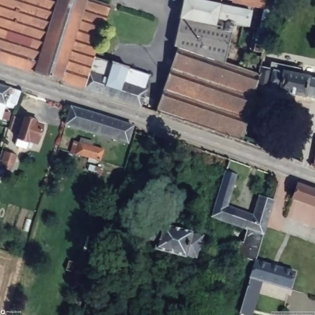 Cursed Manor *** [FRA]