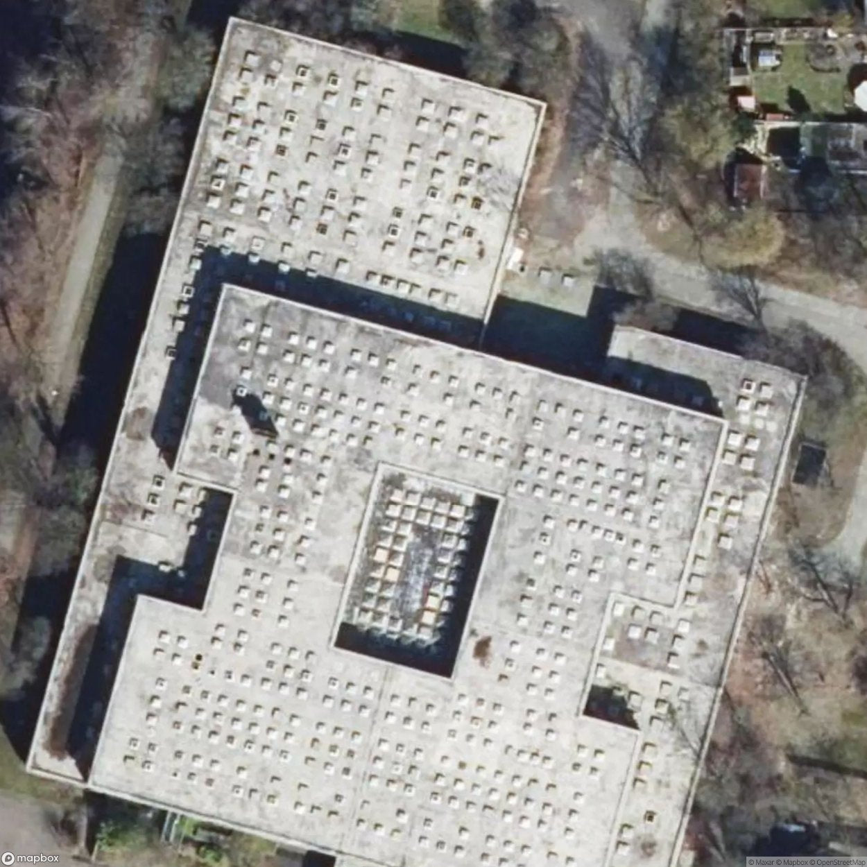 School with bunker / Emergency hospital [DEU]