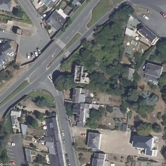 Unfinished Manor / Unfinished Mansion [FRA]