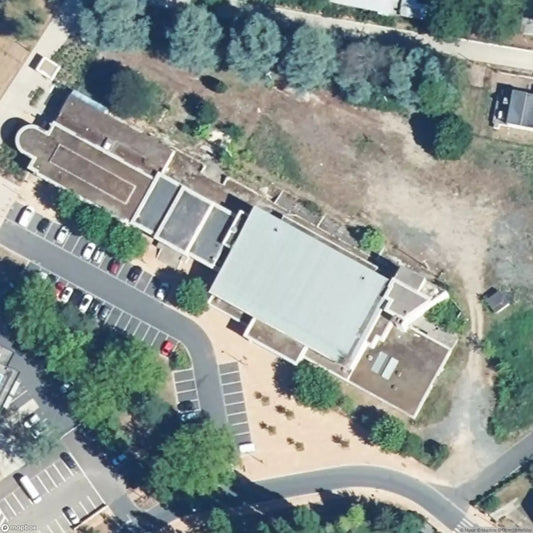 Tropical Swimming Pool [FRA]