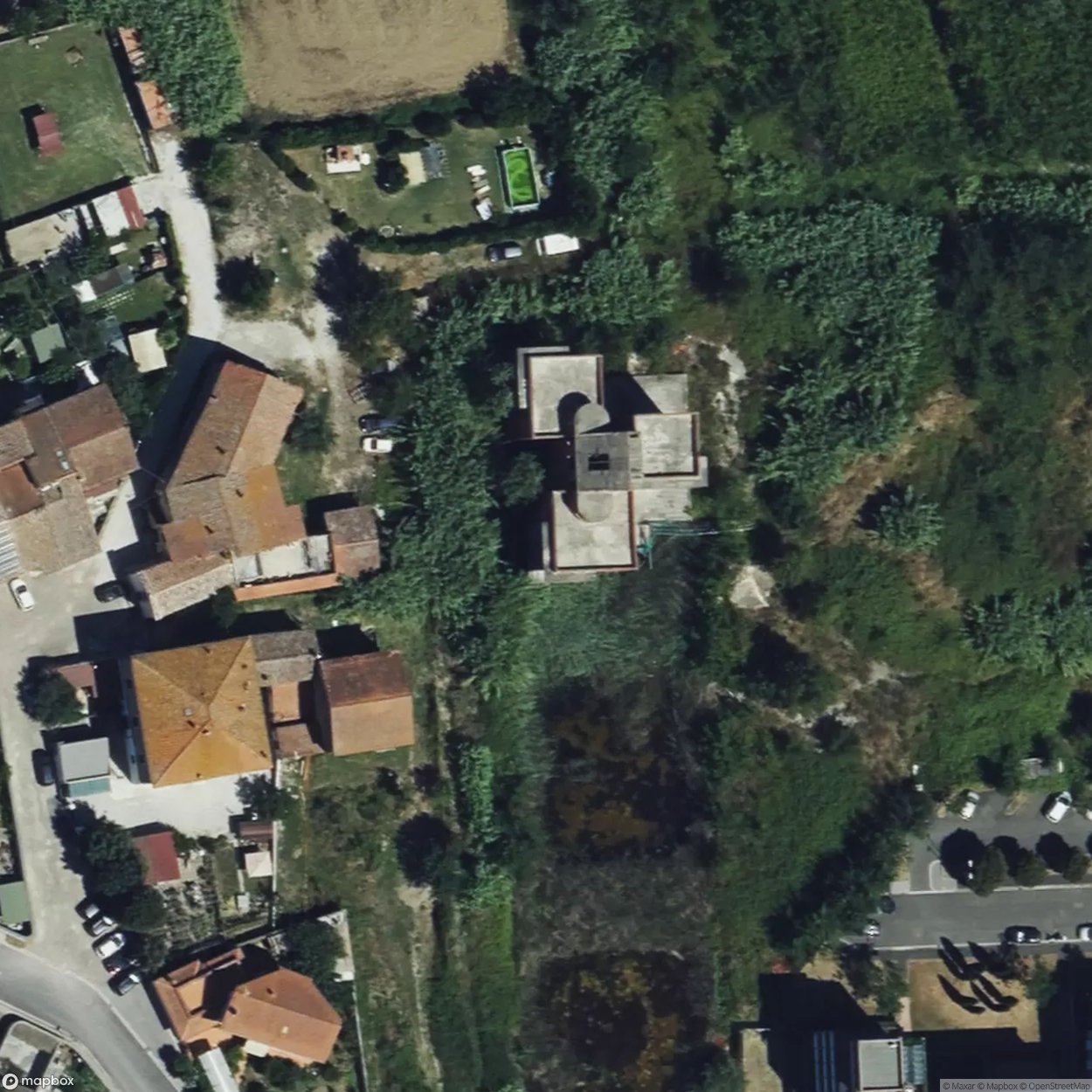 Unfinished building [ITA]