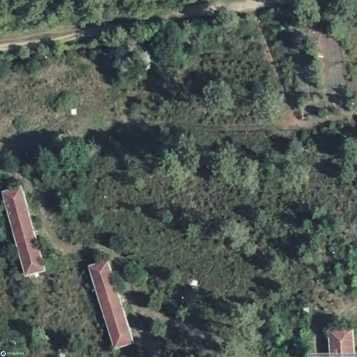 Holiday Centre / Holiday Center [FRA]