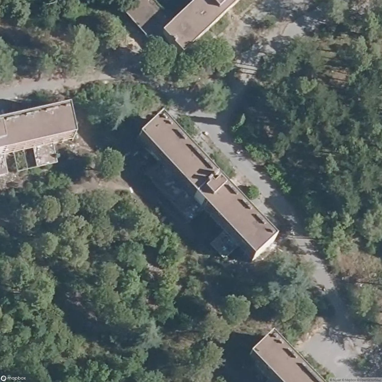 Retirement Home / Maison de Retraite [FRA]