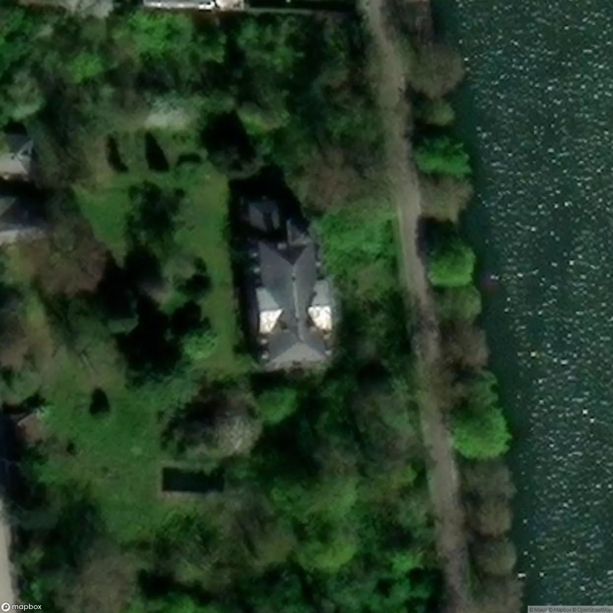 Capitel House [BEL] #04206