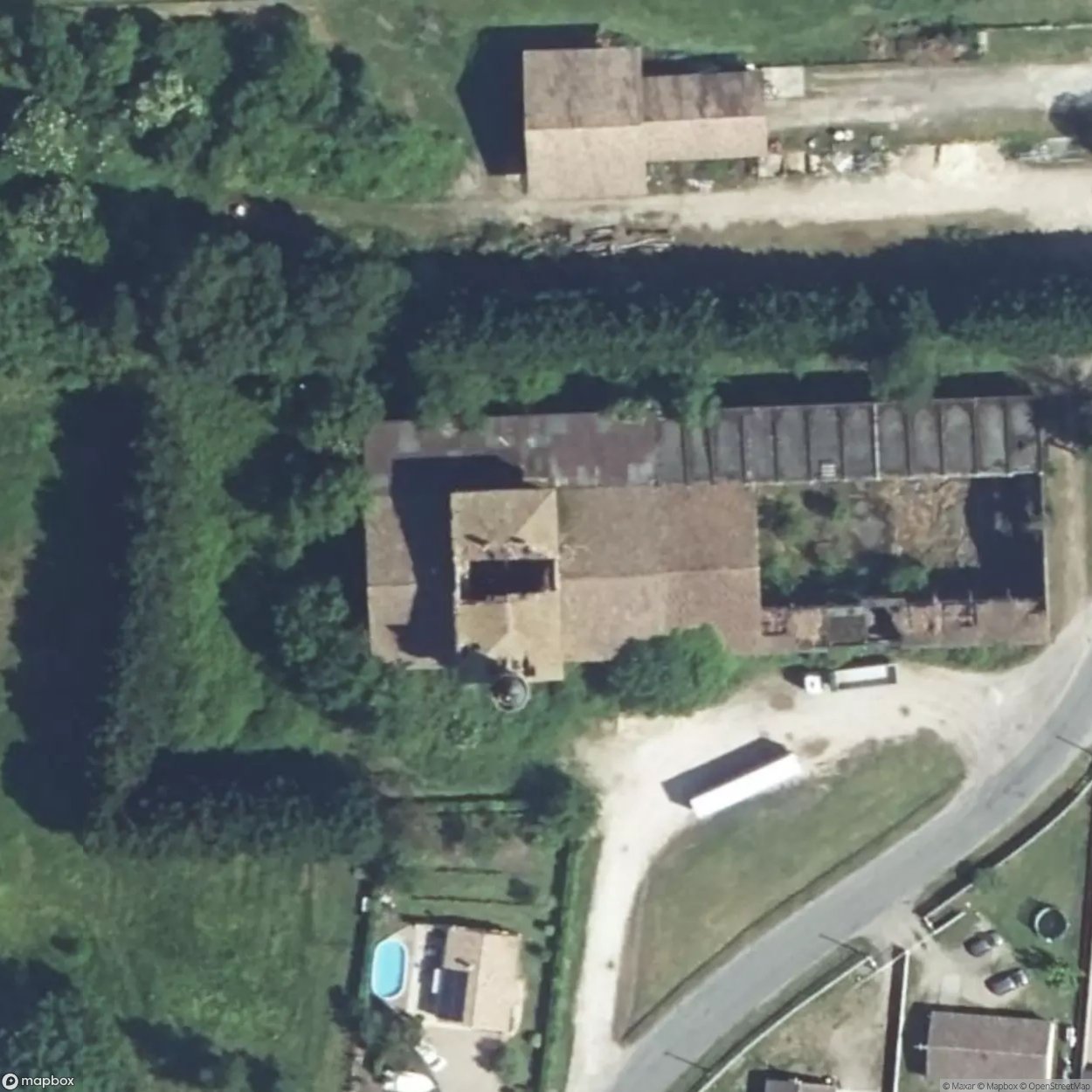 King Pigeon Castle / Château du roi pigeon [FRA]