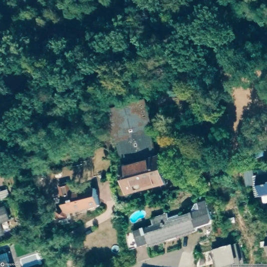 House Liege Lawn [DEU]