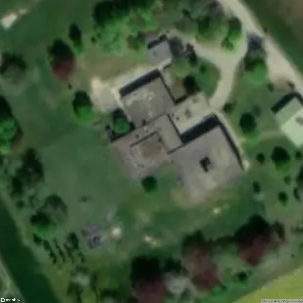 Forest Youth Hostel Sargenroth [DEU]