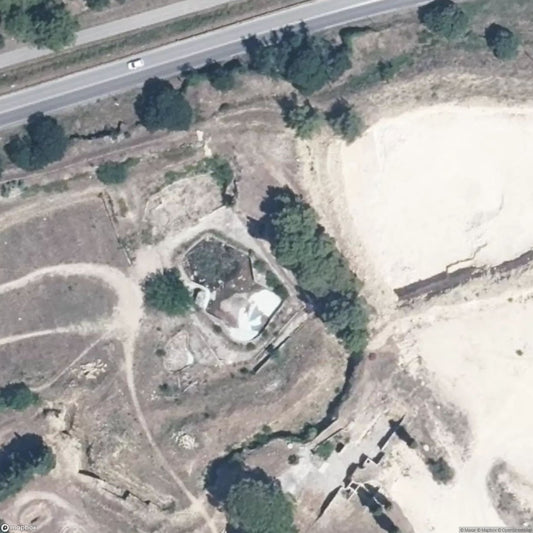 Rainbow swimming pool [FRA]