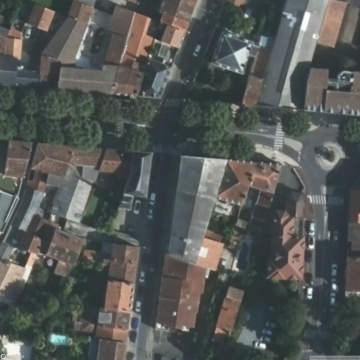 Showroom [FRA] #09690