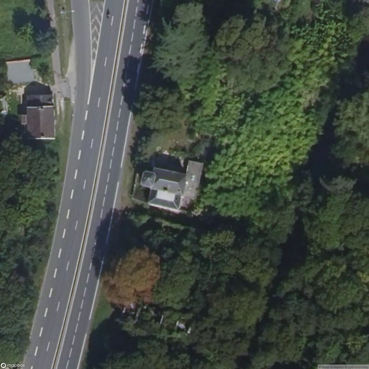 Villa Control Tower [FRA] #01798