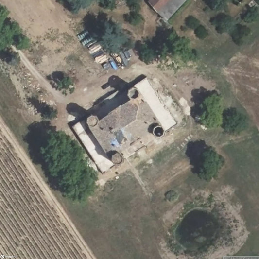 Wine Estate Castle in Les Fortis [FRA]