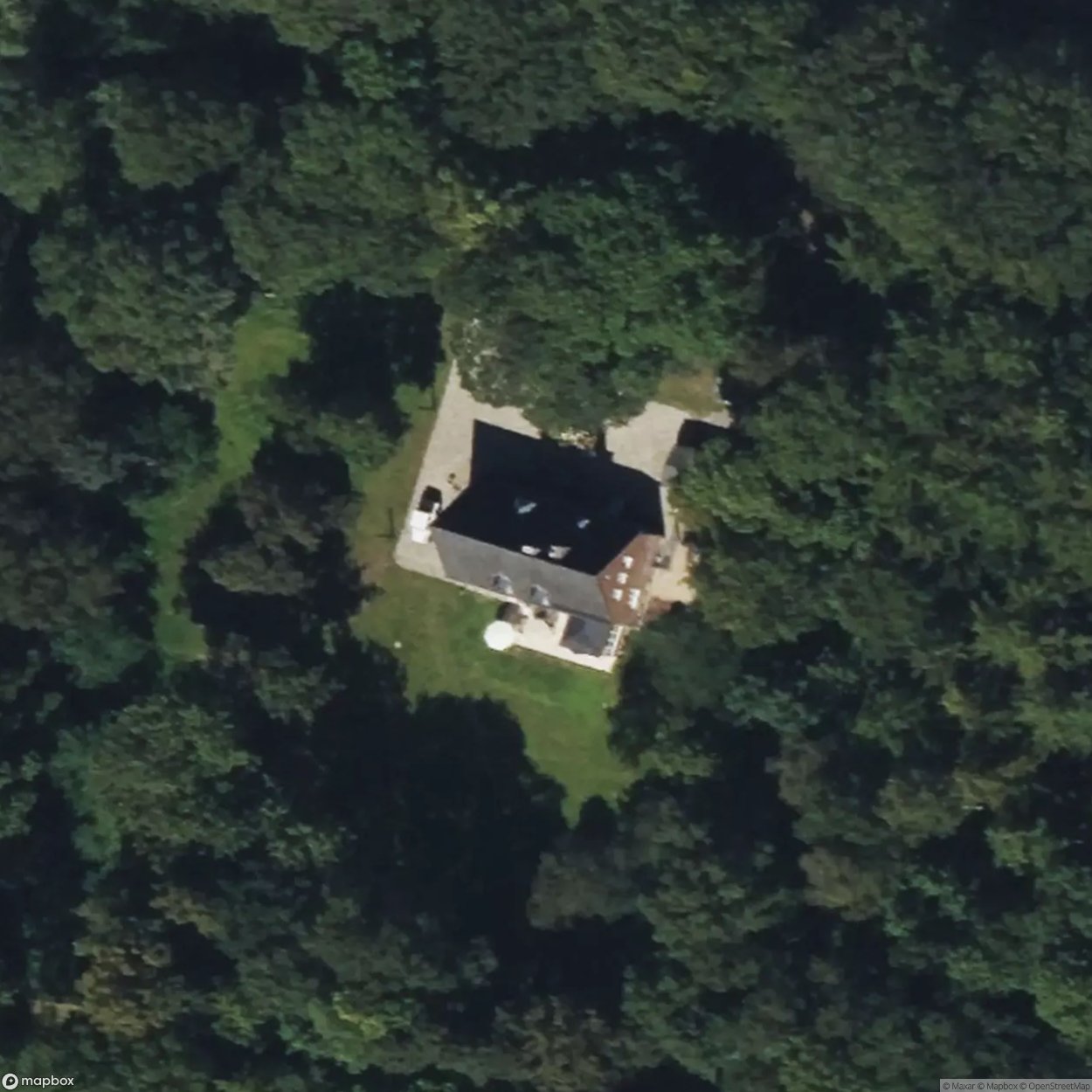 Commanderâs Villa [DEU]