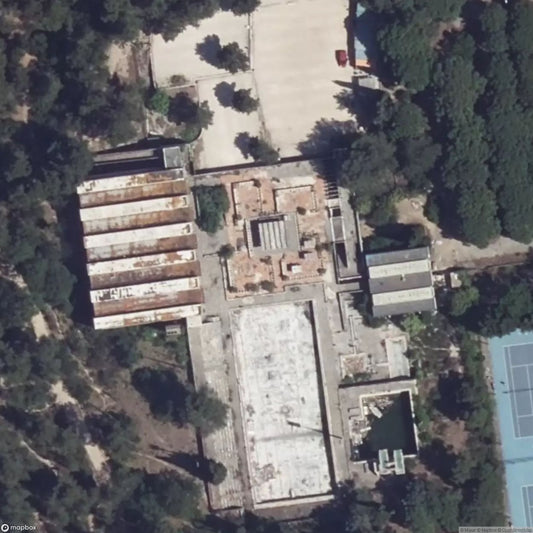 Hallen- u. Freibad [FRA]