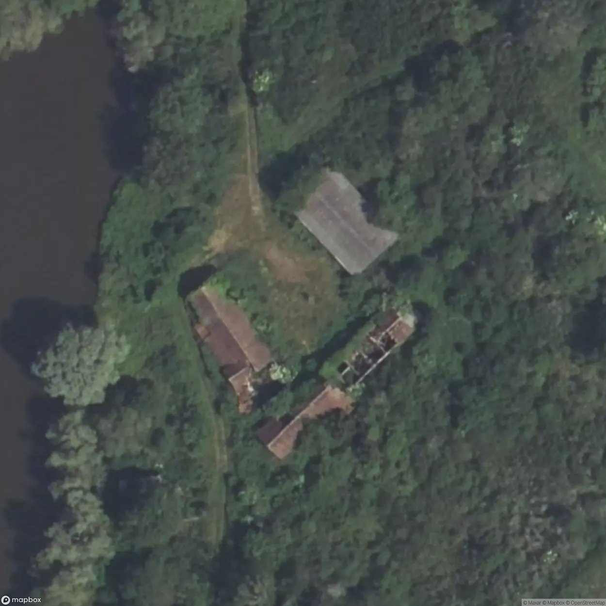 Loctogone Retirement Home [FRA] #19646