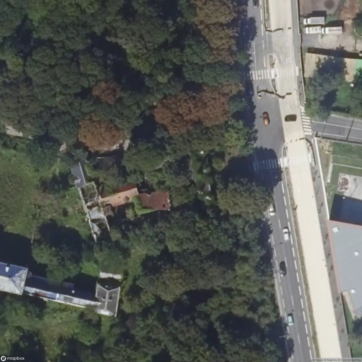 Saucy Manor [FRA] #19255