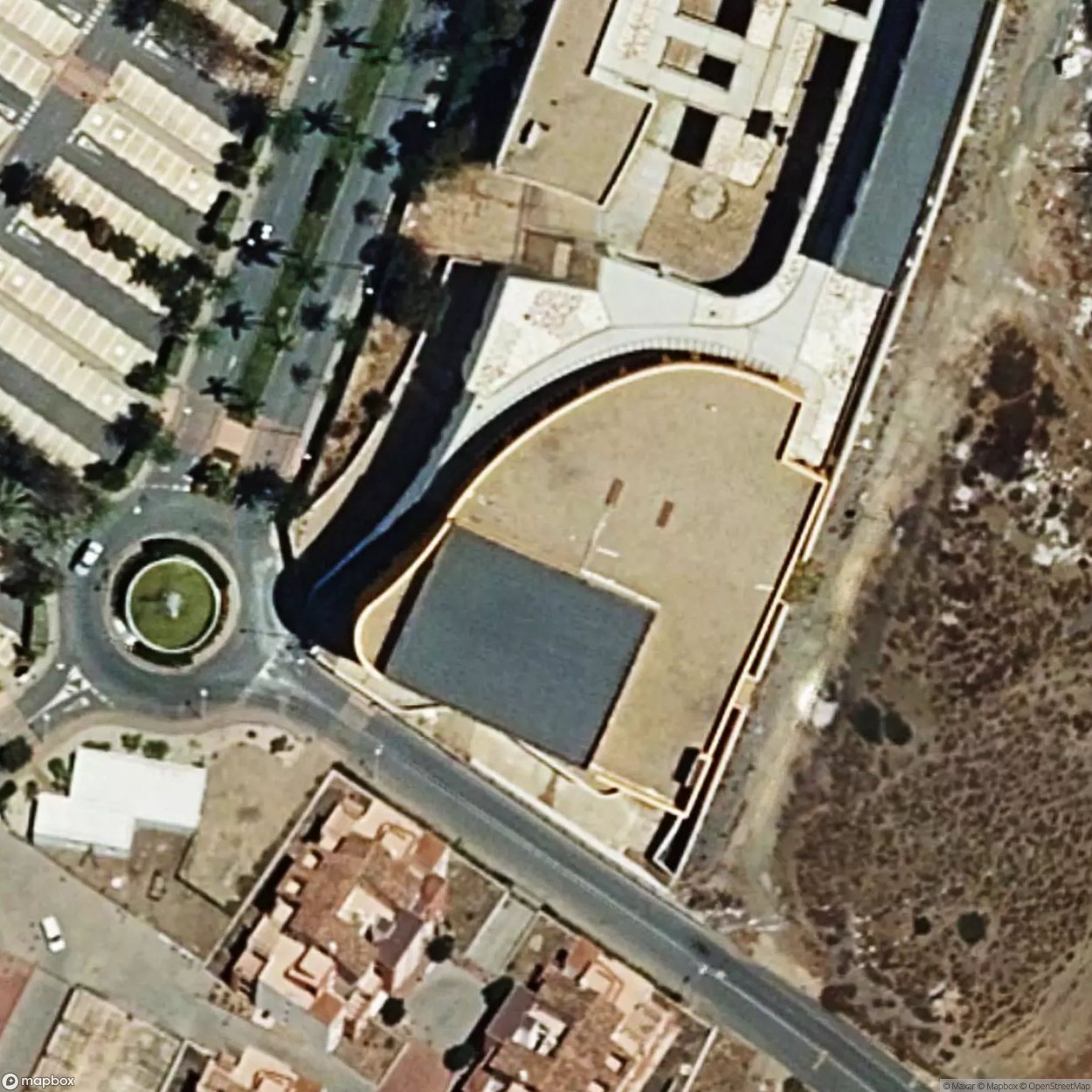 Abandonized Shopping Center Moderately [ESP] #35659