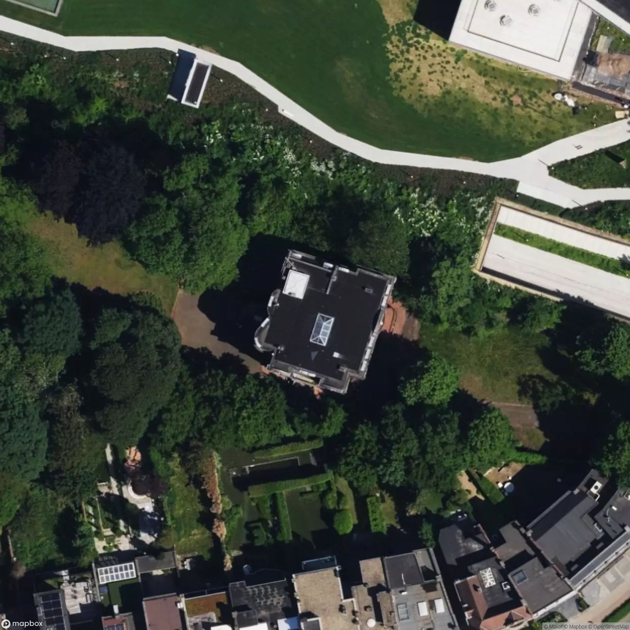 Town Mansion [BEL]