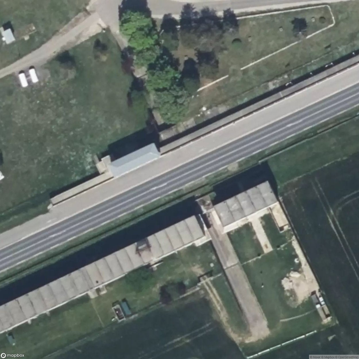 Abandoned race track [FRA] - The Urbex Factory