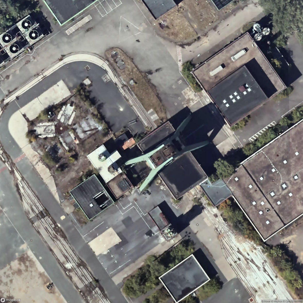 Ehemaliger förderturm av8 [DUI] - The Urbex Factory