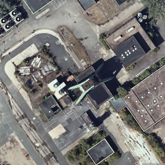 Ehemaliger förderturm av8 [DUI] - The Urbex Factory
