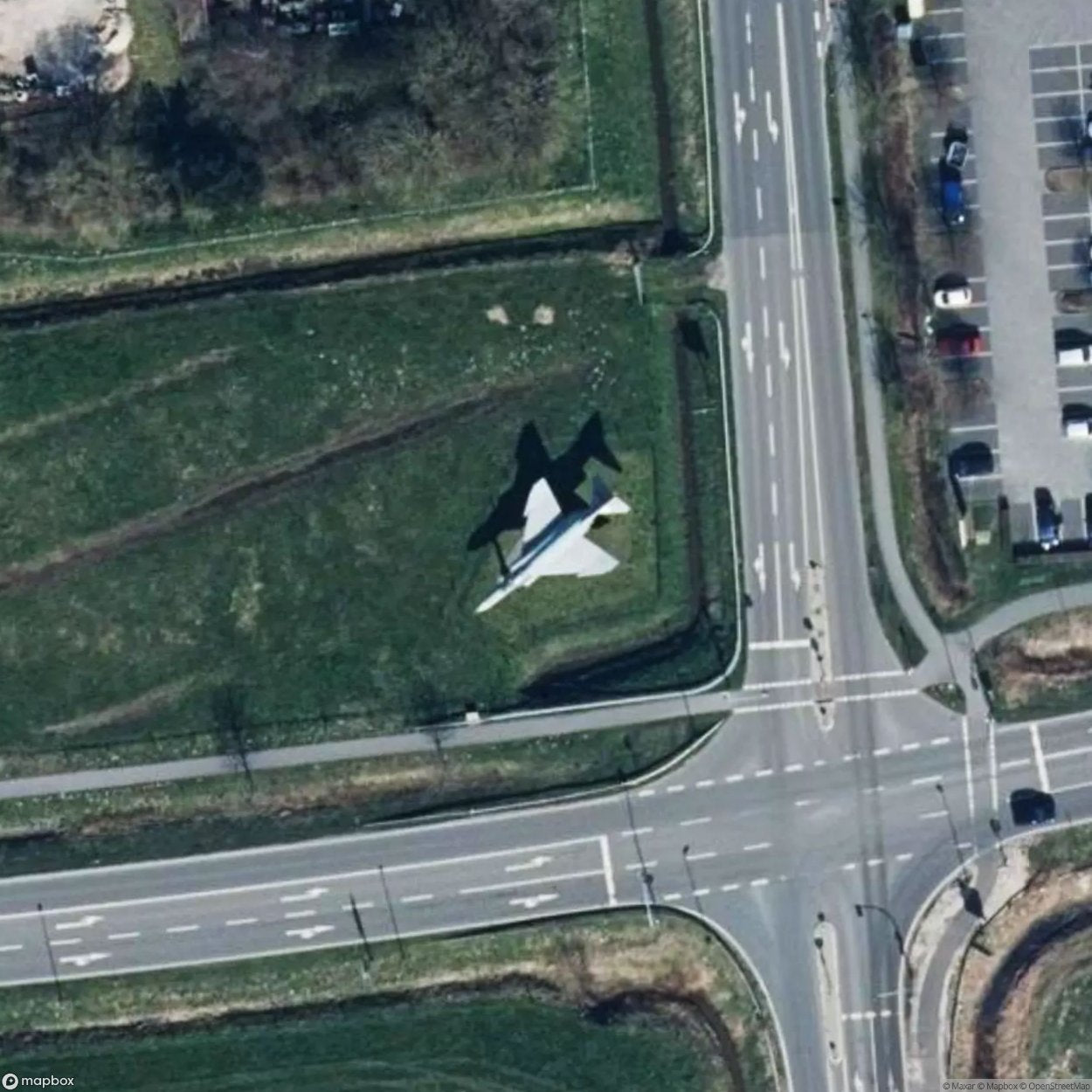 F - 4F Phantom - Denkmal [DUI] - The Urbex Factory