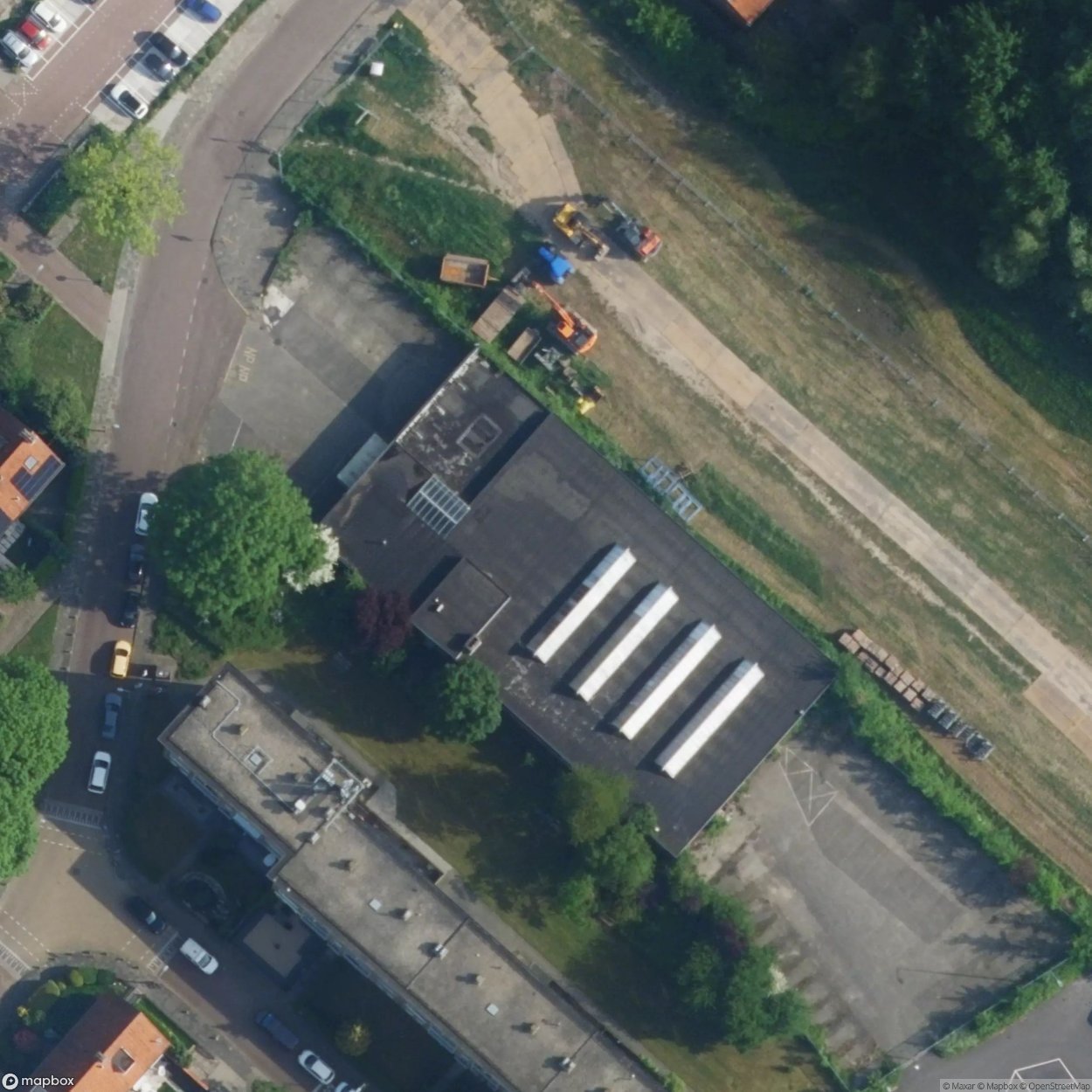 Garage Plesman [NLD] - The Urbex Factory
