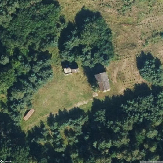 Lost farm house in the woods [DUI] - The Urbex Factory