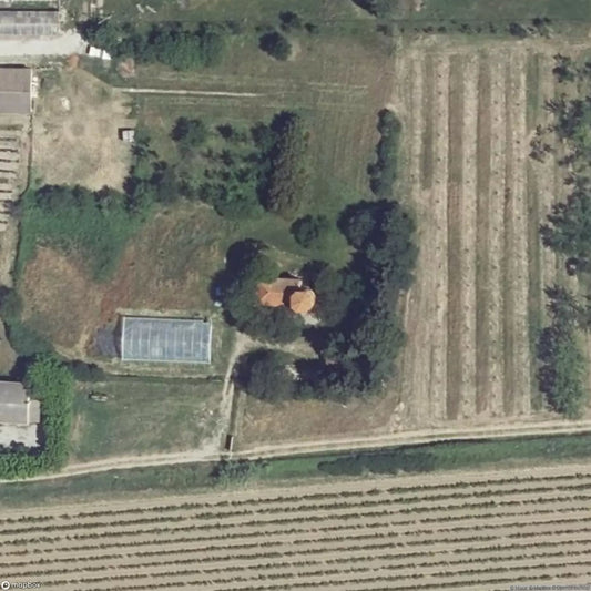 Mike's Farm / Ferme de Mike [FRA] - The Urbex Factory