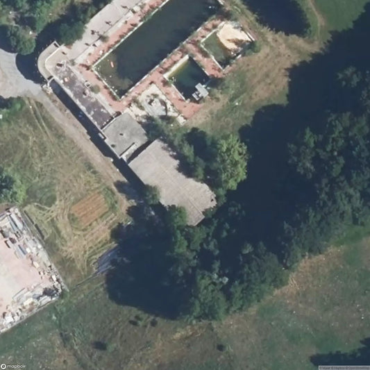 Olympic Swimming Pool / Piscine Olympique [FRA] - The Urbex Factory