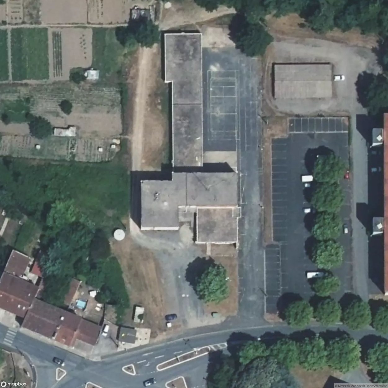 The old fire station / Lancienne caserne [FRA] - The Urbex Factory